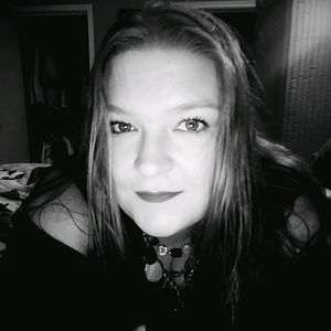 Meet your Posher, Kari